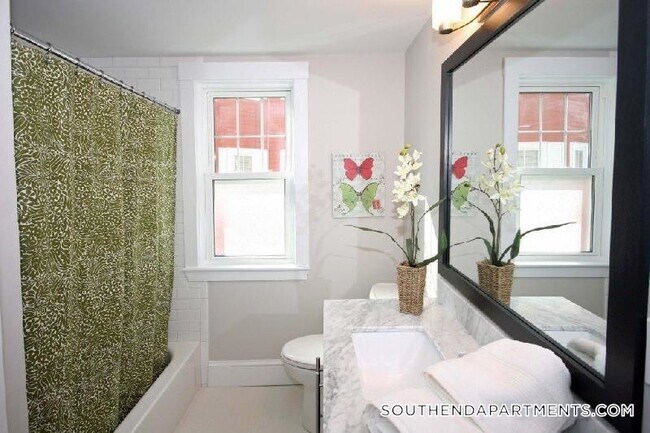 Photo - 658 Massachusetts Ave Unidad 1B