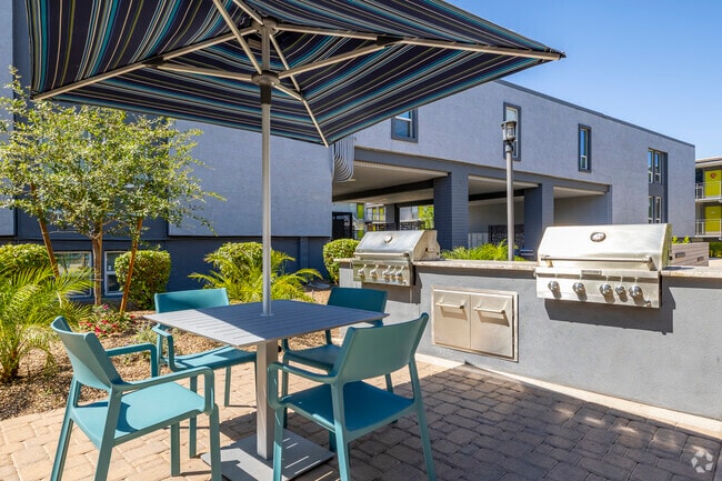 Outdoor Grilling Stations