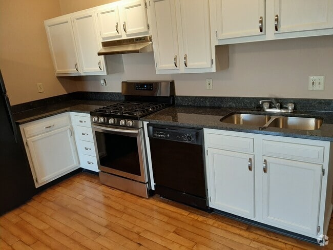 Building Photo - 431 W 3rd Ave Unit A Rental