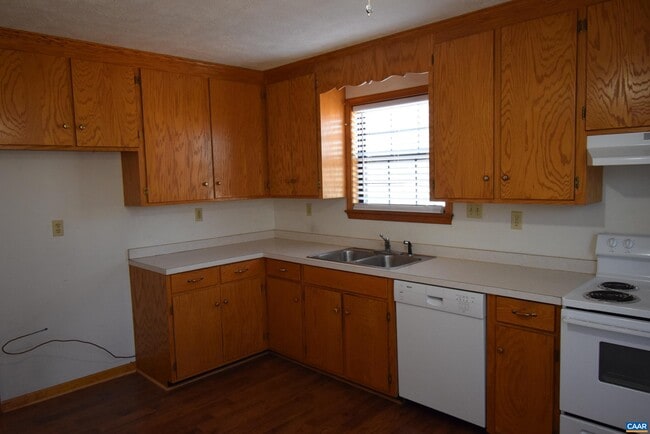 Photo - 367 Jefferson Dr