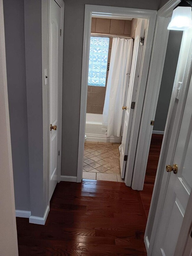 Photo - Charming 3 bedroom near Washburn University.
