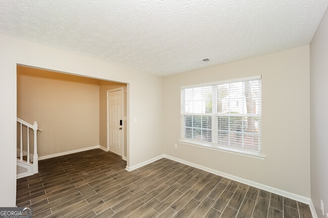 Photo - 5469 Wexford Pass