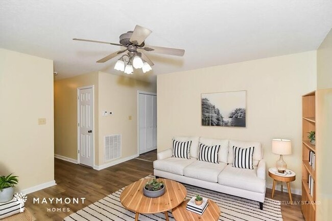 Photo - 129 Monarch Ln