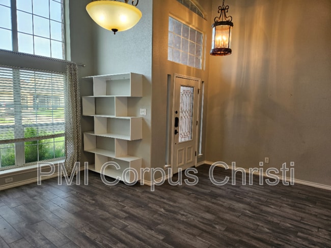 Photo - 5107 High Bank Dr