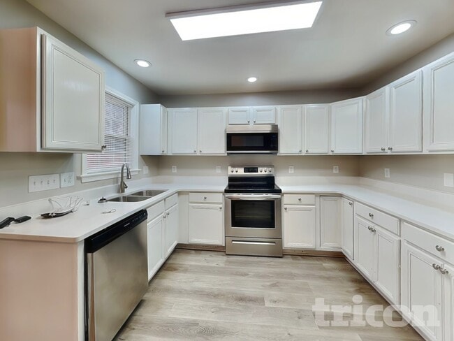 Photo - 125 Torrington Ave