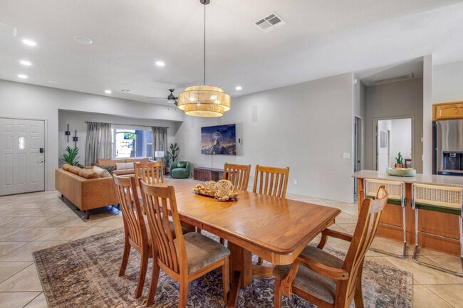 Photo - 1800 Burgundy Dr