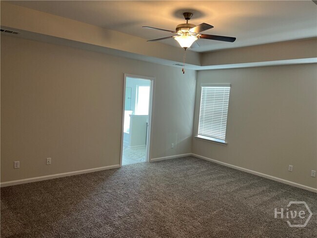 Photo - 105 Shelton Dr