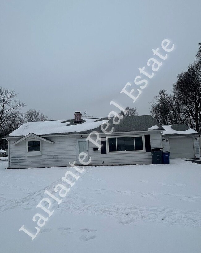 Building Photo - Freshly Updated 3-Bedroom Home Near UT