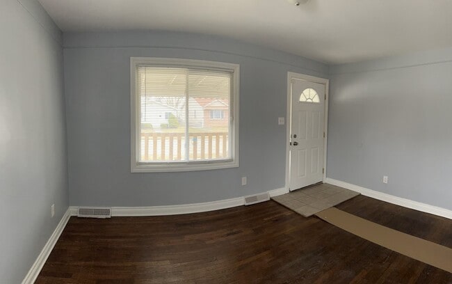 Photo - 25397 Pearl St