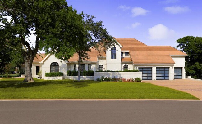21 Cousteau Ln
