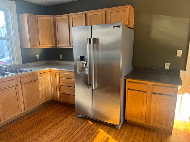 Photo - 198 Summer St Unit 1