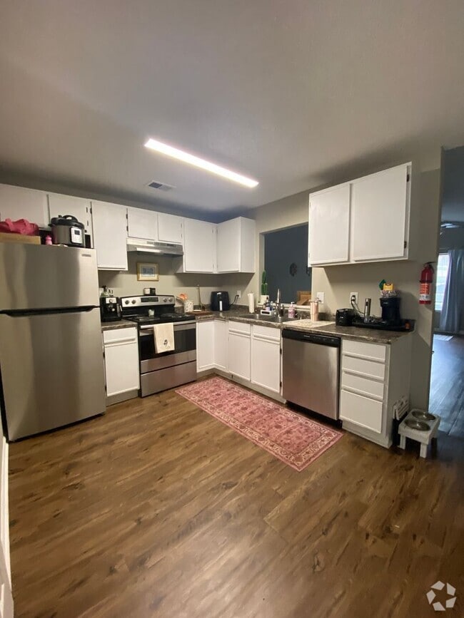 Building Photo - 107/109 Cameron Court Unit 107 Rental