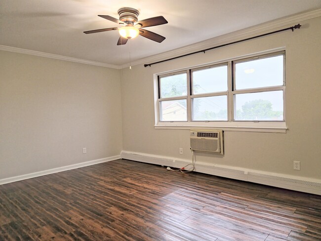 Building Photo - 3600 Charles Ct Unit 23 Rental