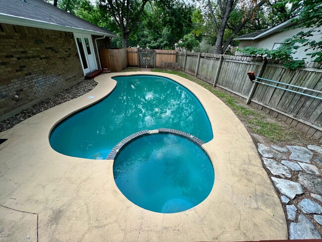 Home with Inground Pool & Spa Across the S... - Home with Inground Pool & Spa Across the S...