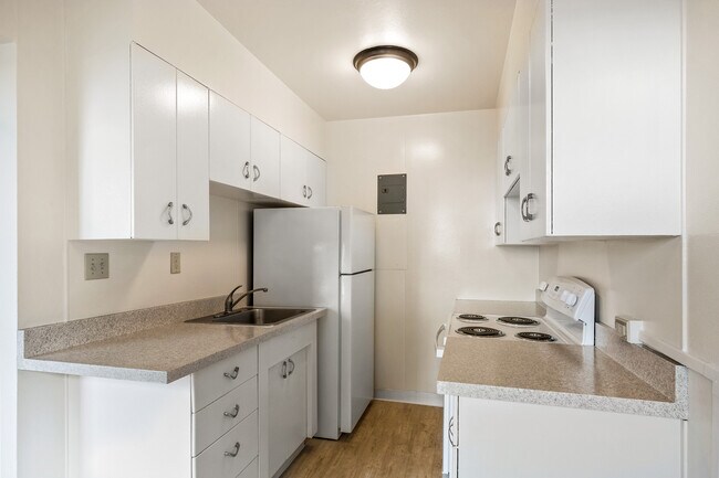 Queen Anne Apartments