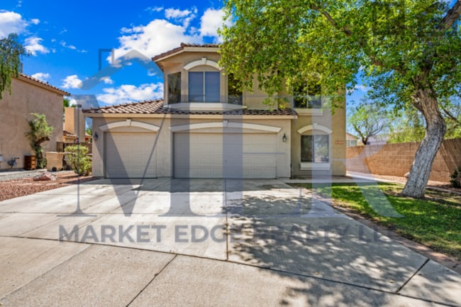 Building Photo - 5Bed/3Bath House at Loop 101/Olive Ave! Ready for Immediate Move-In! -- RV GATE! FULLY REMODELED!