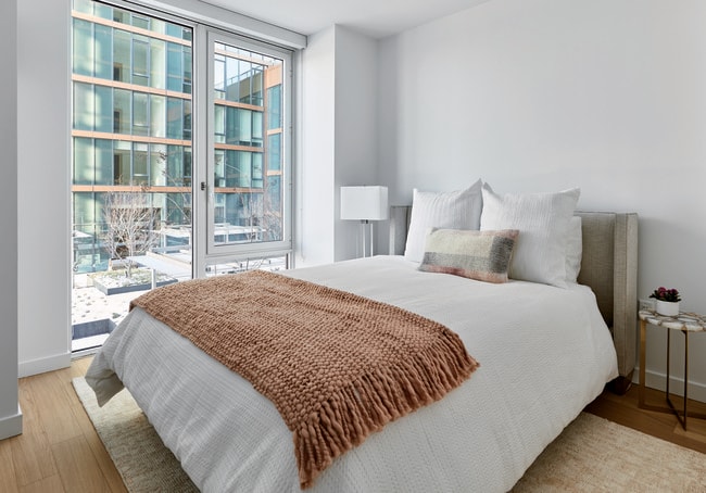 Photo - 10 Halletts Point