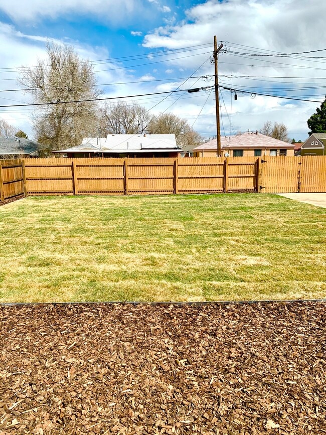 Photo - 2630 Olive St