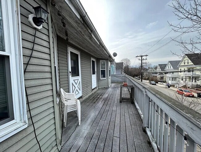 Photo - 68 Willow Ave