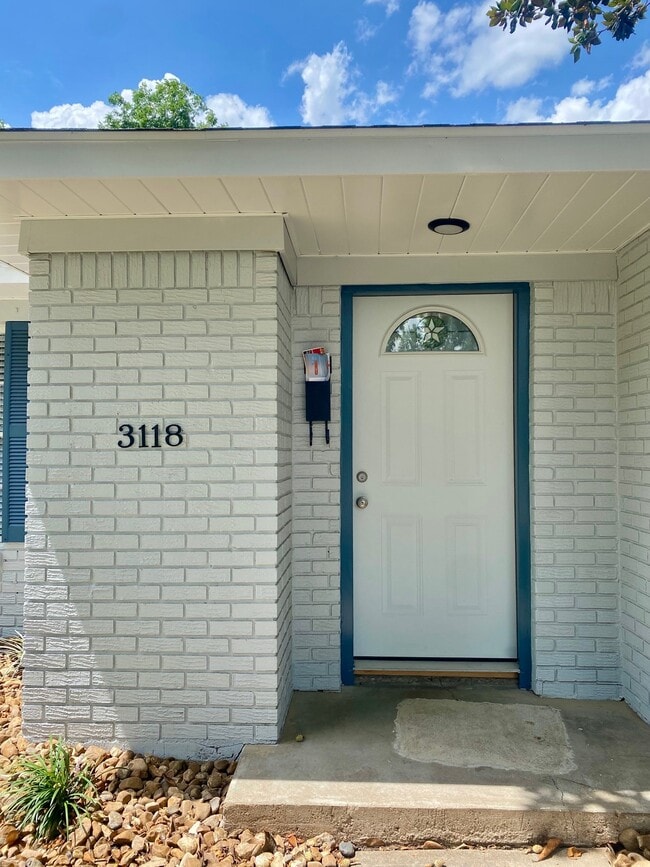 Photo - 3118 Castlewood St