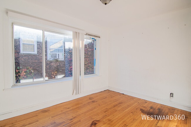 Photo - 7831 S Kingston Ave Unit 2