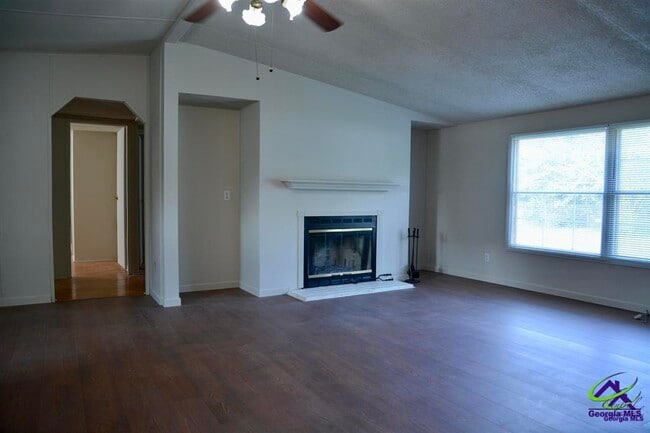 Photo - 111 Brighton Dr