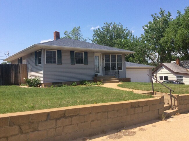 Single Family Home - Single Family Home