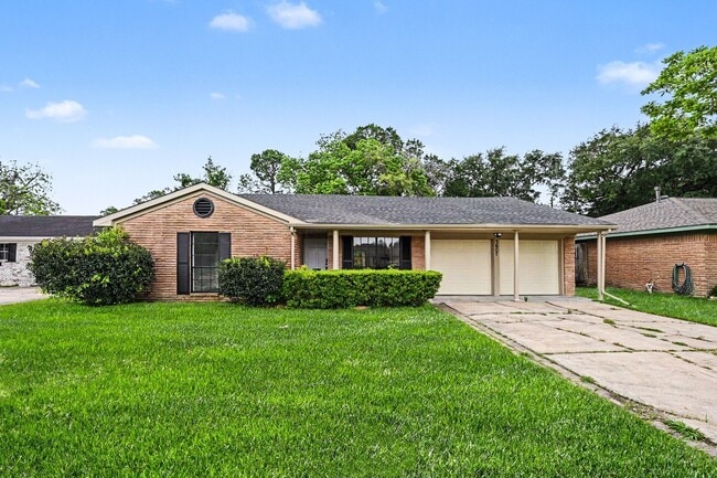 Photo - 7607 Grape St