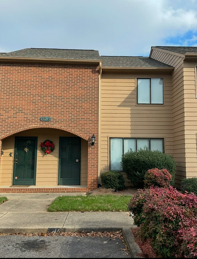 Photo - 415 E Broad St