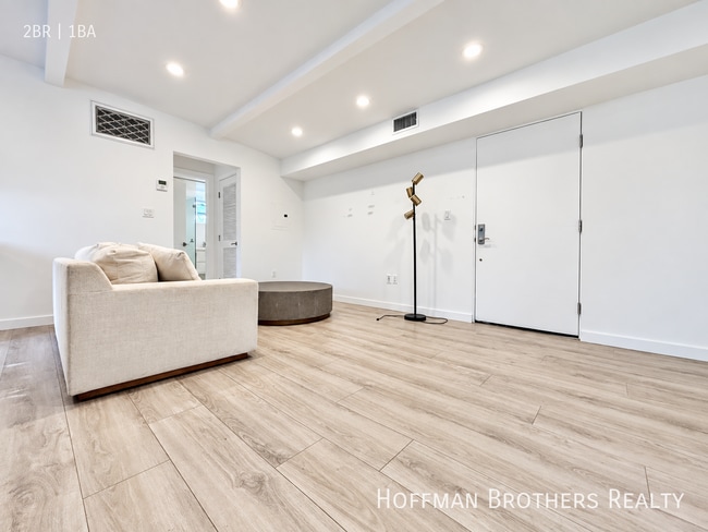 1570 Yosemite Dr Unit 7