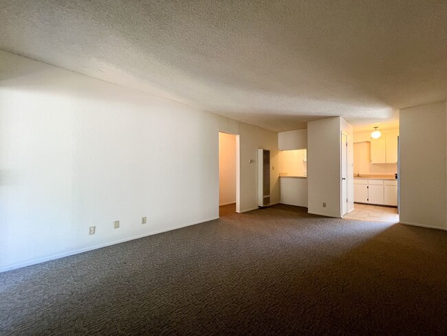 Photo - 1201-1213 Eggleston St. Unidad # 1207