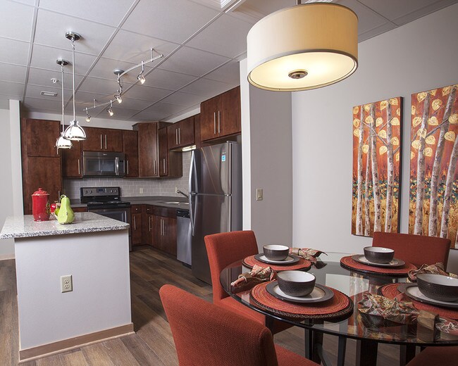 Kitchen & Dining Area