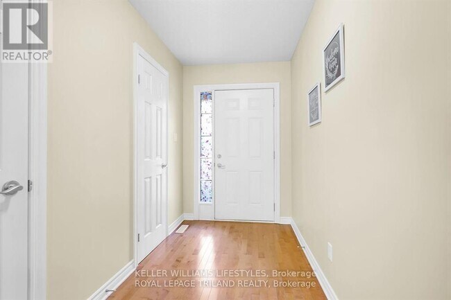Photo - 600 Hyde Park Rd