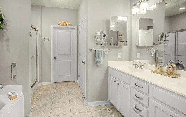 Photo - 4745 Copper Cir