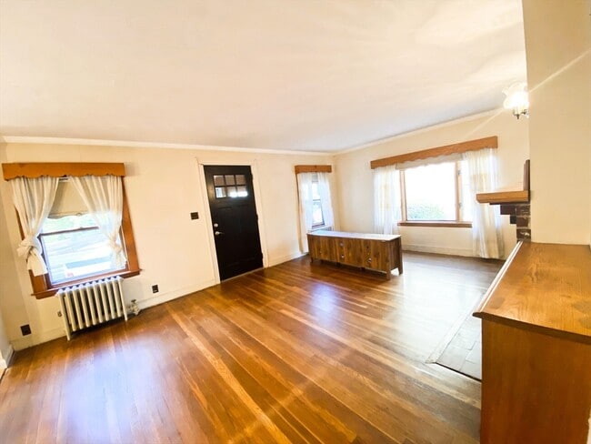 Photo - 143 Shore Dr