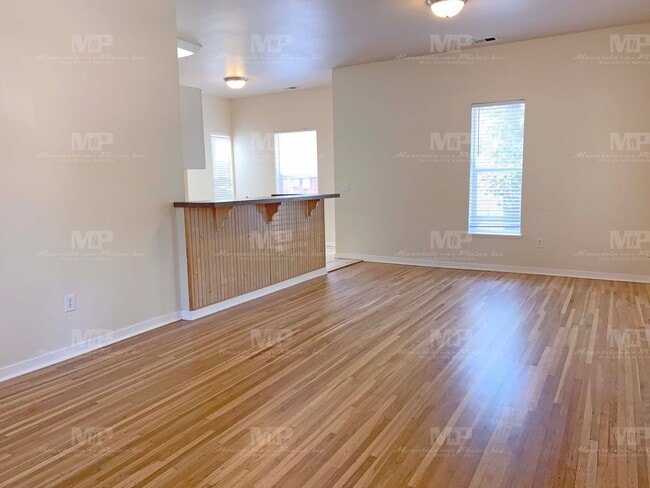 Photo - House on Howes!