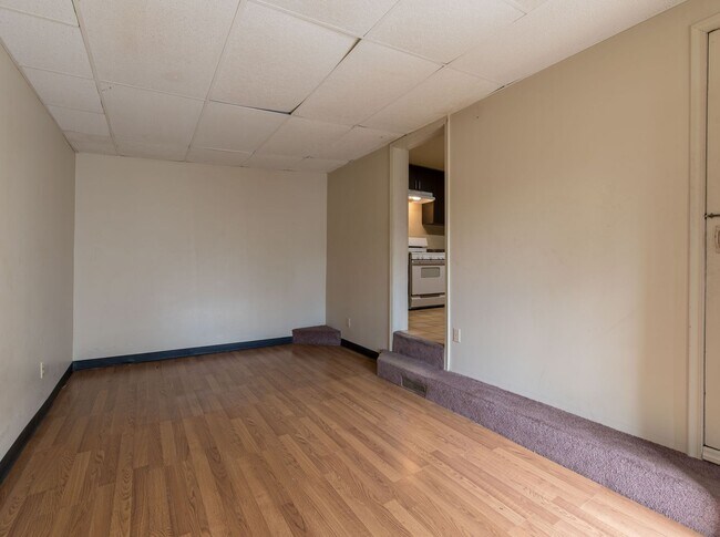 1441 E McDaniel St Unit B