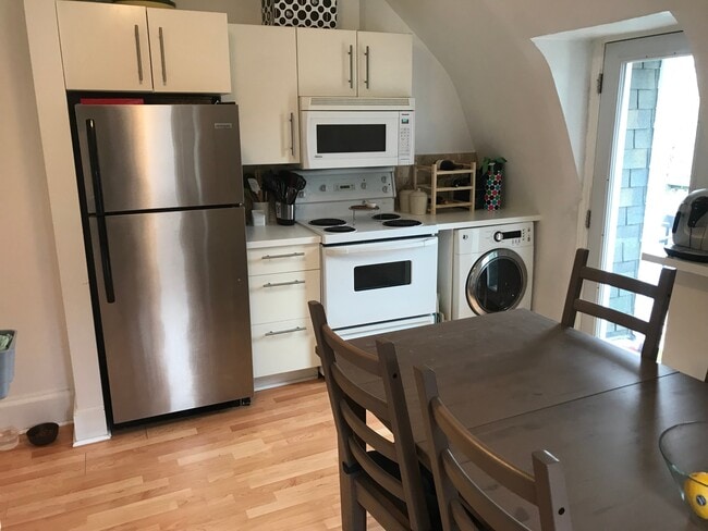 Photo - 401 Daly Ave Unit 4