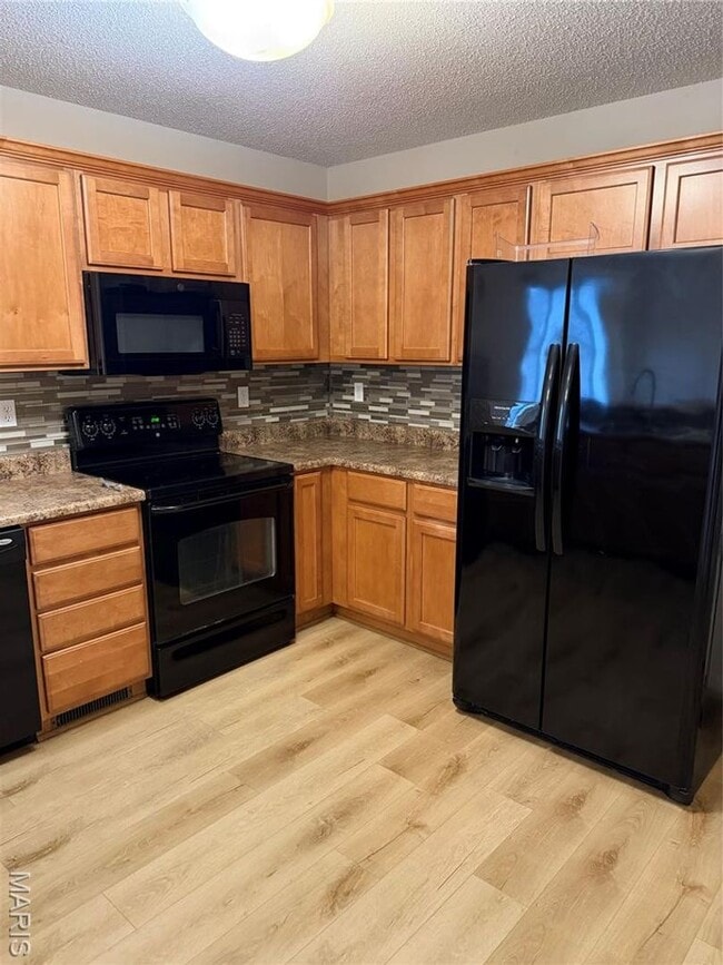 Photo - 56 Helena Ct