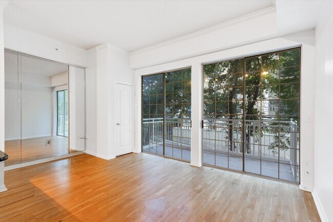 Photo - Stylish Studio Apartment In Concierge Building at The Renaissance at Turtle Creek ($500 Off First...