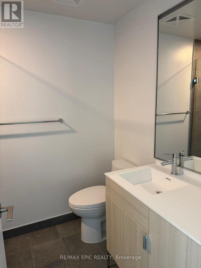 28 Eastern Ave Unit 1017