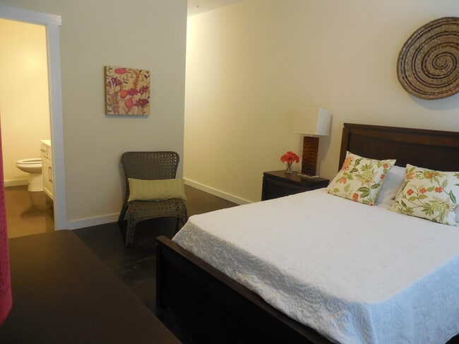 Photo - One West Jackson Apartments