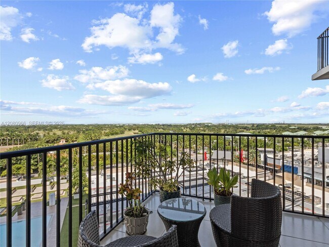 Building Photo - 5252 NW 85th Ave Unit 808