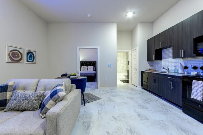 Photo - Maren Grove Apartments