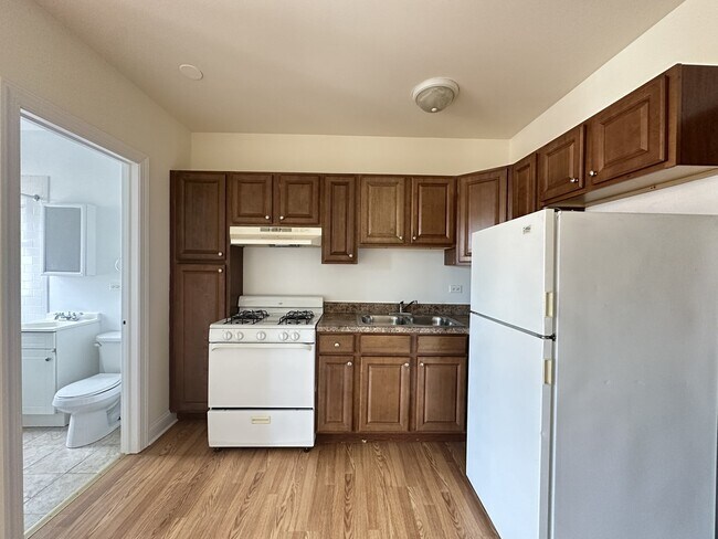 Photo - 2600 N Kimball Ave Unidad 203