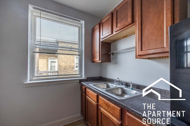 Photo - 2004 W Jarvis Ave Unit 3