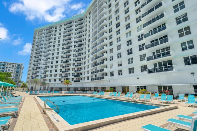 Building Photo - 3725 S Ocean Dr Unit 1215