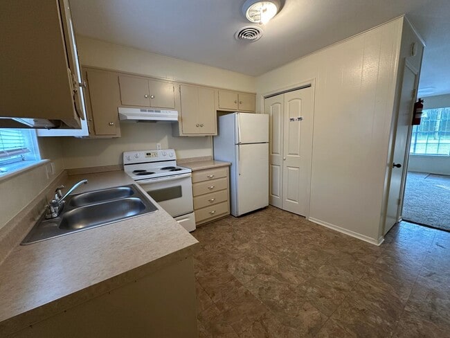 Photo - 1815 S Erie, Apt 1-4 Unidad 1815 S Erie, Apt 4