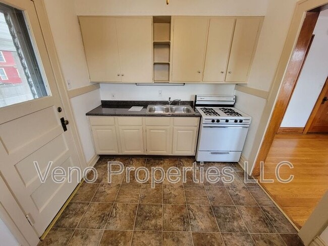 Photo - 800 Chestnut St