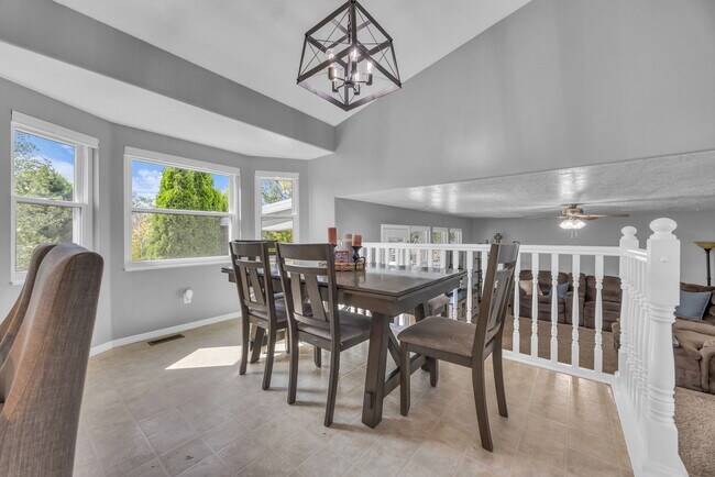 Photo - 5419 S 4125 W